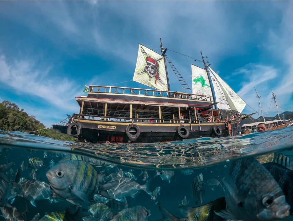 Tour en barco por Angra dos Reis e Ilha Grande, islas paradisíacas y aguas cristalinas en Brasil